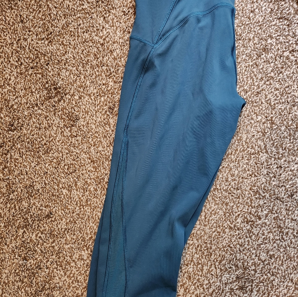 Lululemon Athletica Blue Leggings for Effortless Style